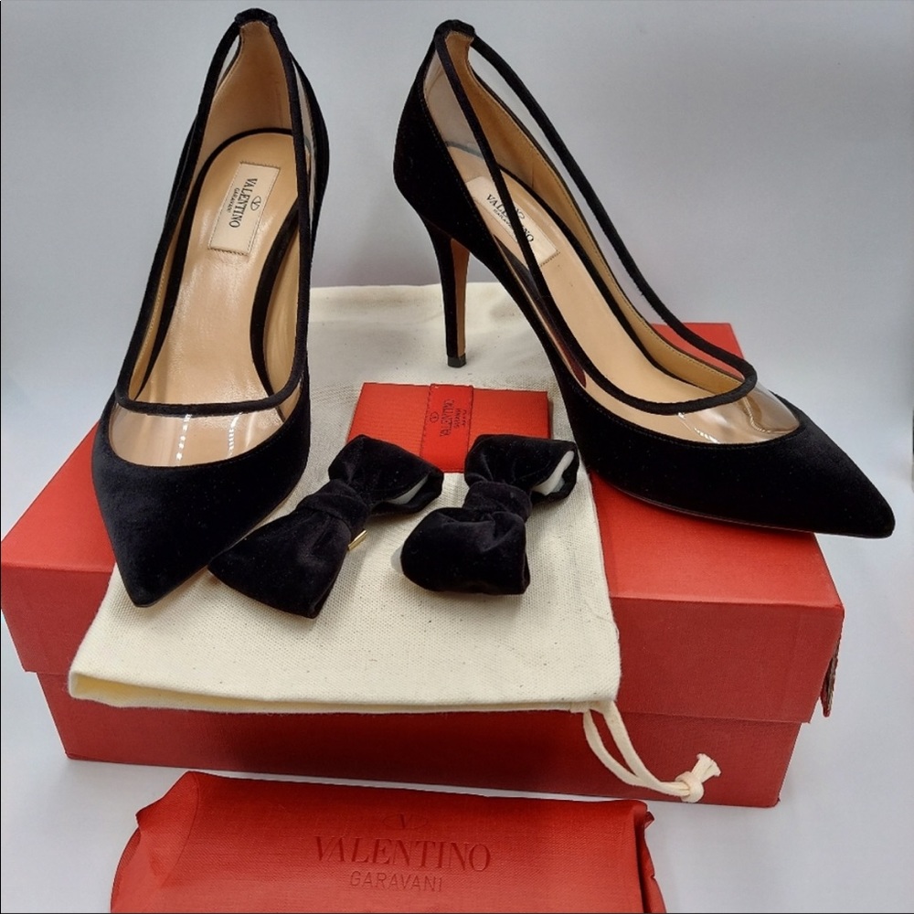 Valentino Garavani Dolly Bow Black Velvet Pumps